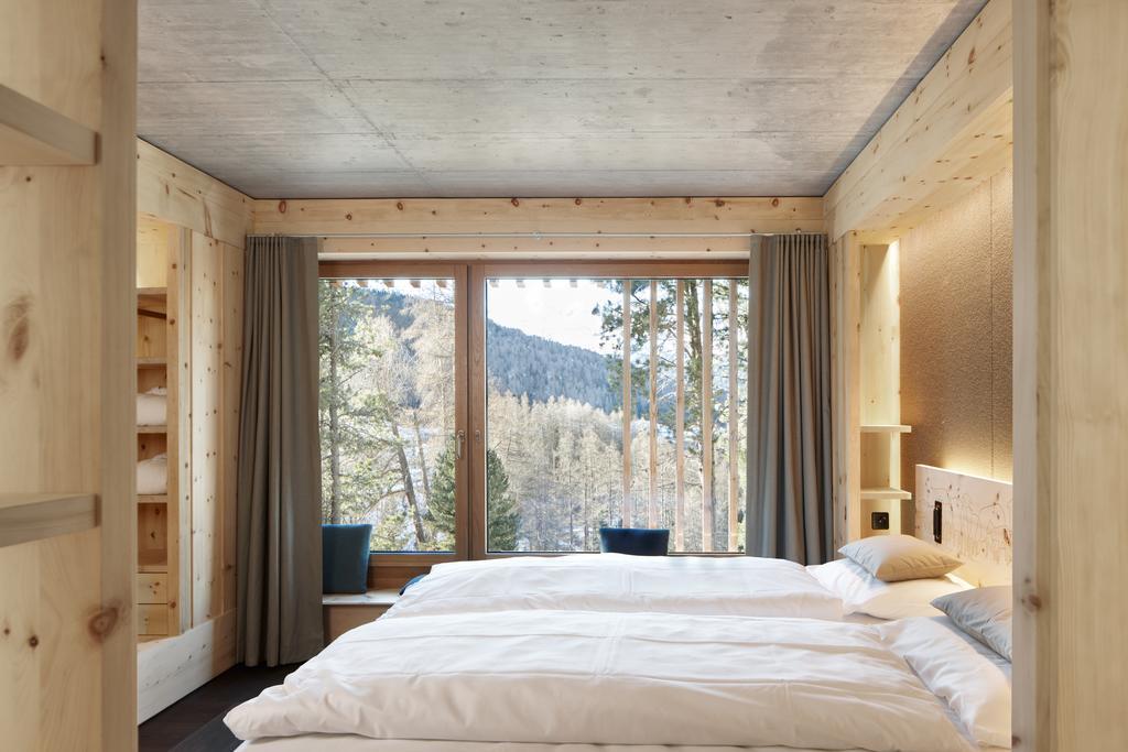 Alpine Lodge Chesa Al Parc Pontresina Phòng bức ảnh